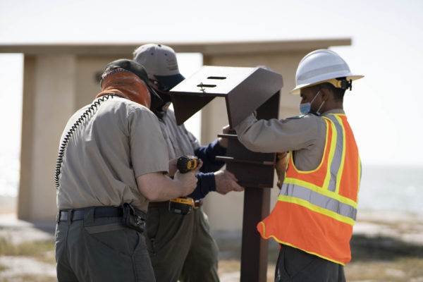 Goose Island State Park Staff Install Pet Stations